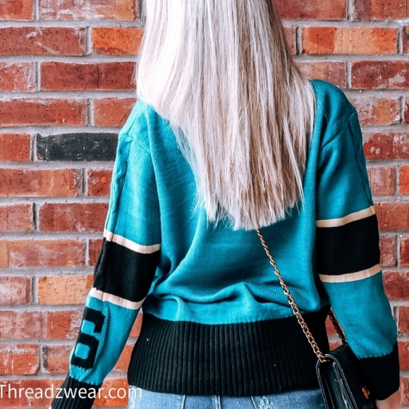 Emerald Two Tone Sweater - Picture 1 of 6